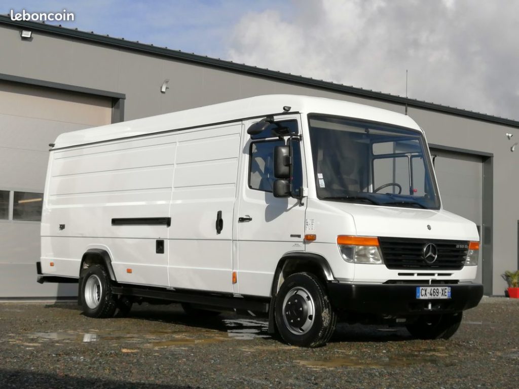 Mercedes 818 Vario 2