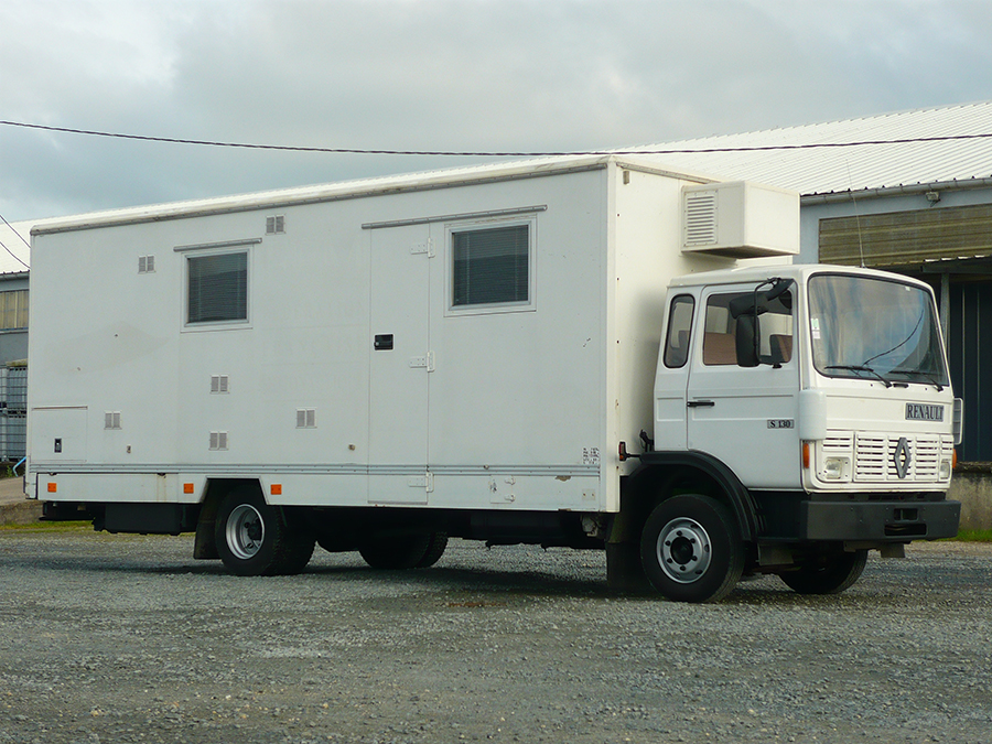 Renault S 130 Medecine du travail