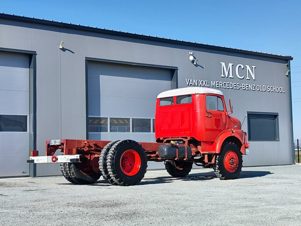 Mercedes LAF 911 4x4 châssis cabine