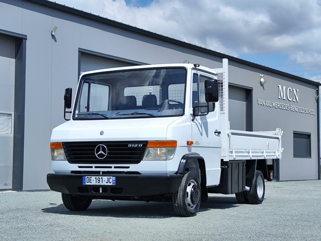 Mercedes 512 Vario benne 3.5T