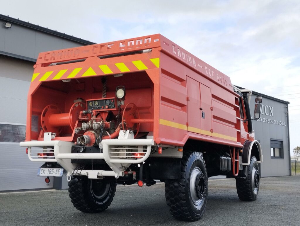 Mercedes Unimog U 2450 L 38 CCF 6000