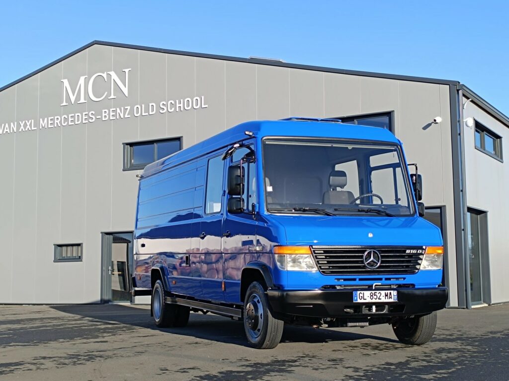 Mercedes 816 Vario 2 - Fourgon XXL 4 places