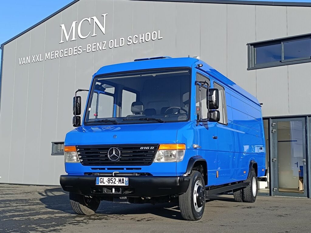 Mercedes 816 Vario 2 - Fourgon XXL 4 places