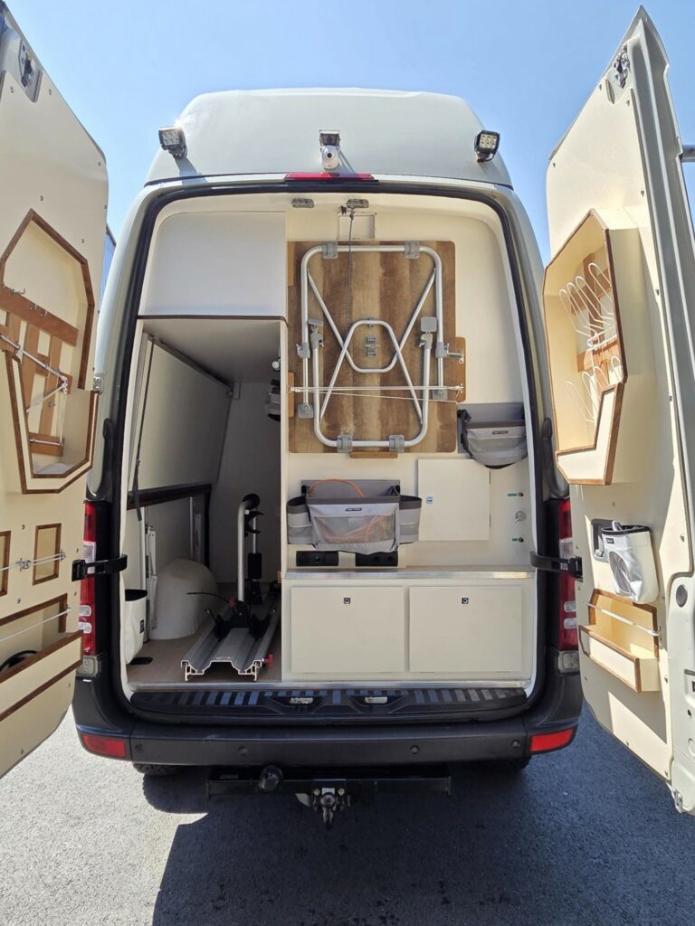 Mercedes 319 CDI Sprinter 4x4 aménagé