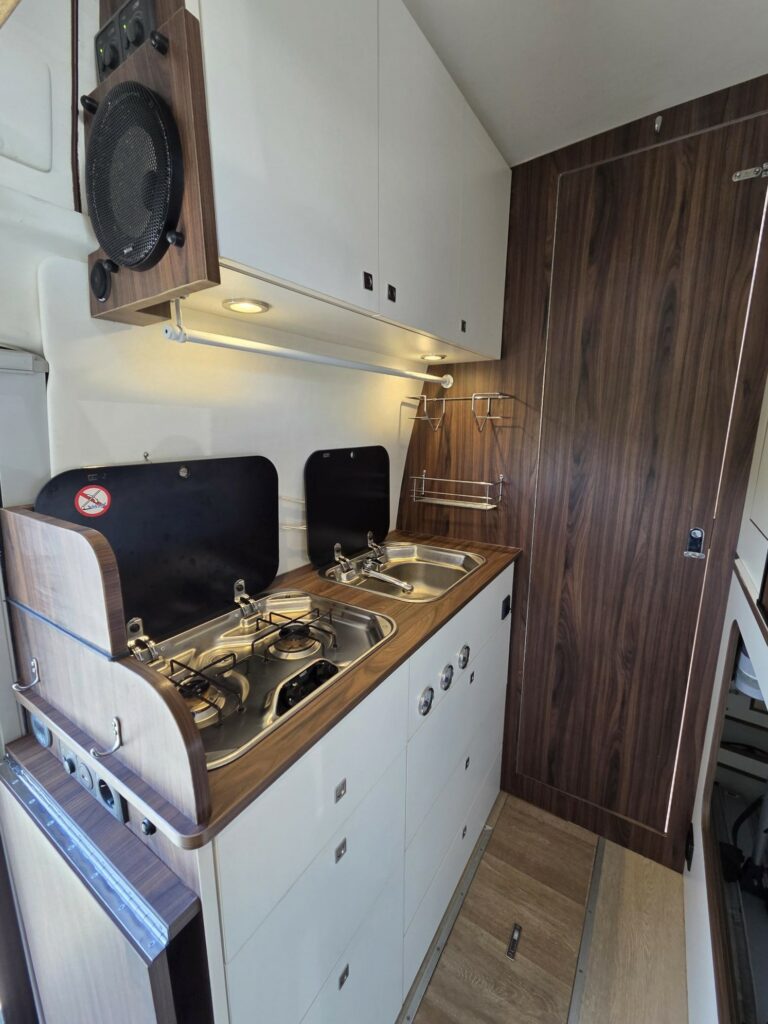Mercedes 319 CDI Sprinter 4x4 aménagé