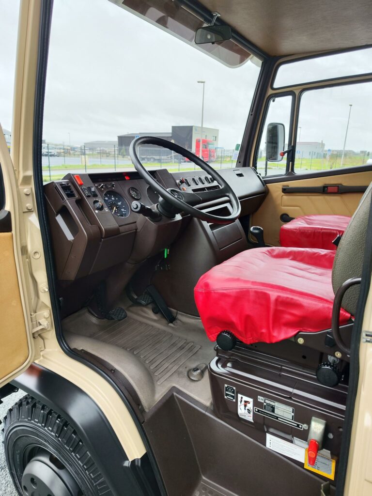 Mercedes 609D T2 baby VL