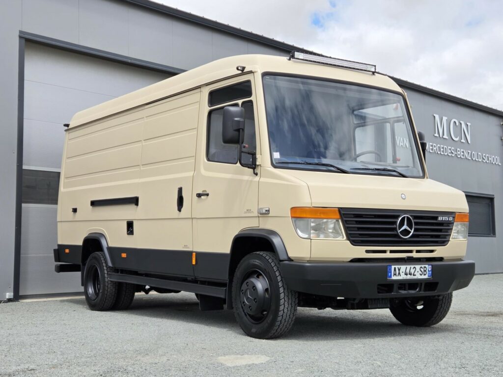Mercedes 815D Vario fourgon 6 m