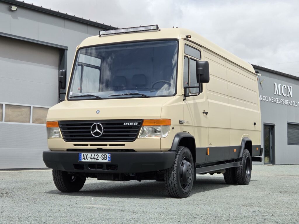 Mercedes 815D Vario fourgon 6 m