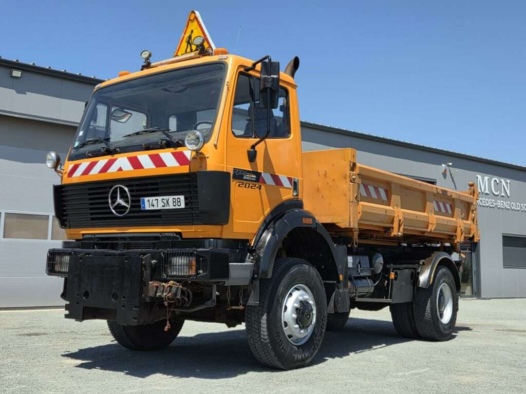 Mercedes 2024 AK - SK 4x4 - Tri-benne
