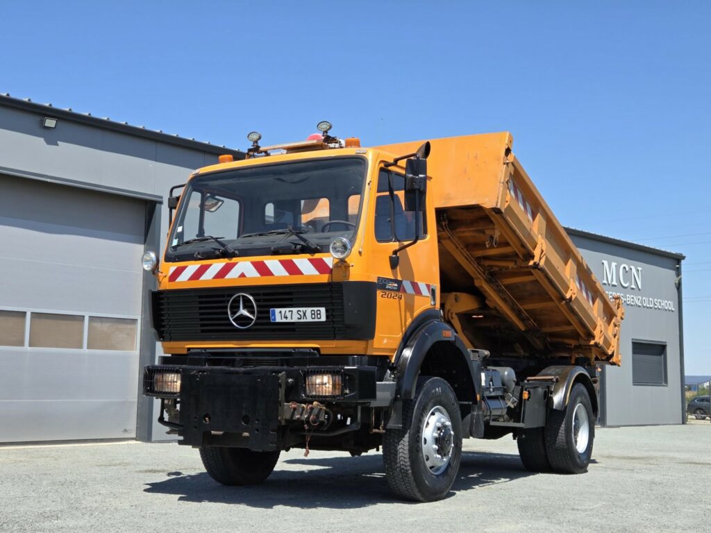 Mercedes 2024 AK - SK 4x4 - Tri-benne
