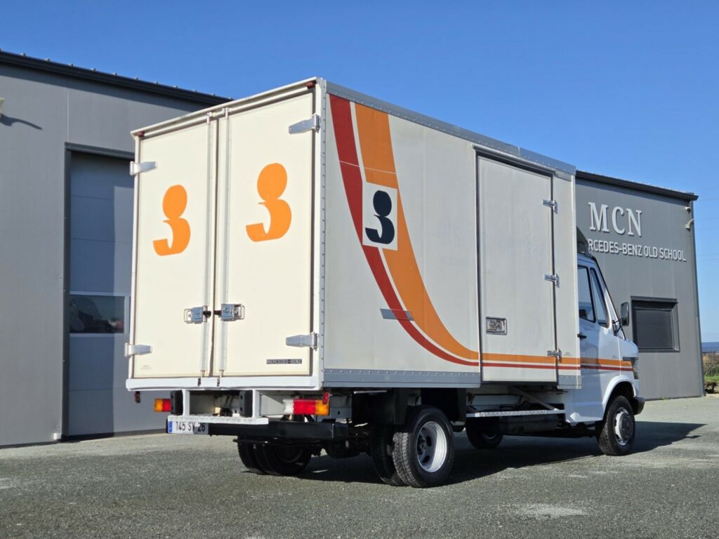 Mercedes 410D T1 VL caisse isotherme isolée