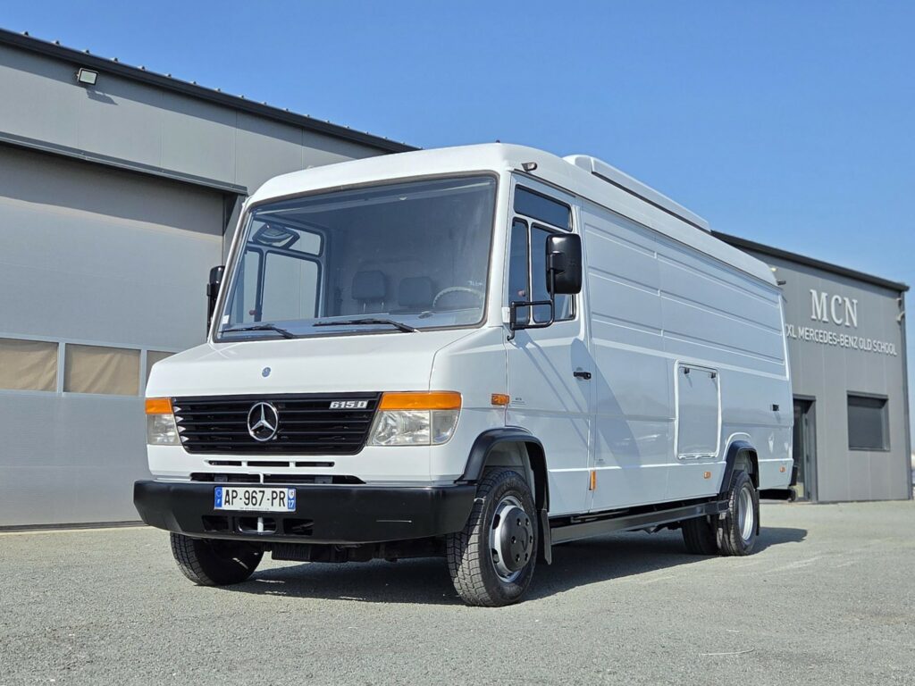 Mercedes 615 Vario Fourgon XXL MAXI + Toit relevable MCN