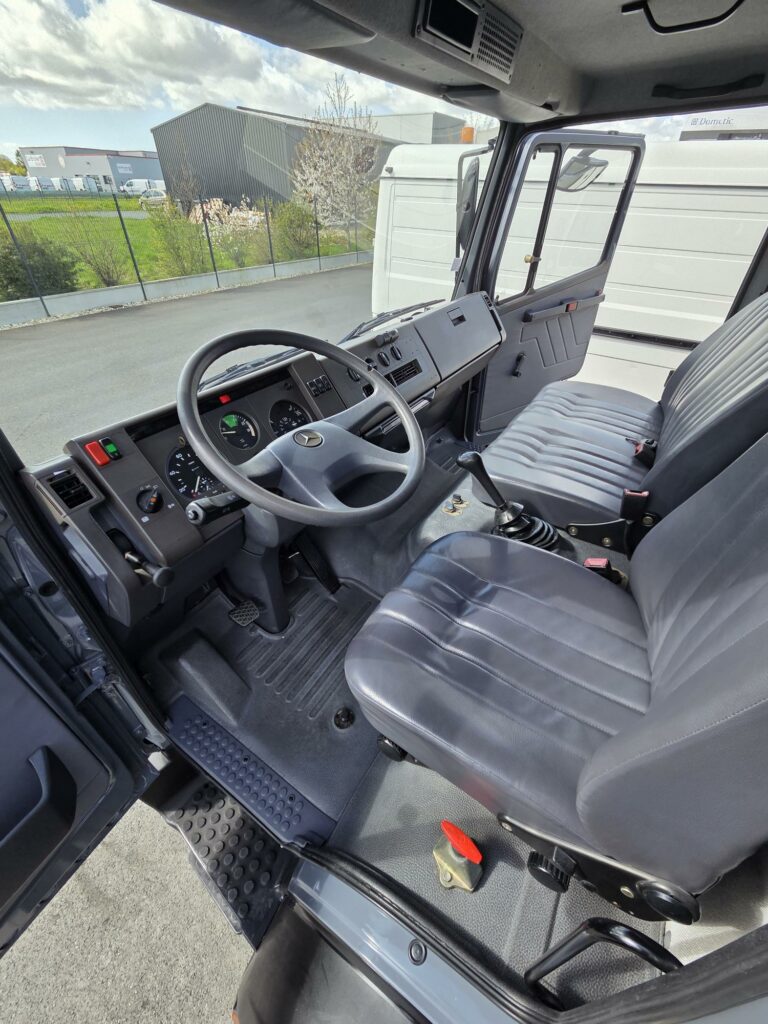 Mercedes 917 AK 4x4 Caisse renforcée rallongée isolée