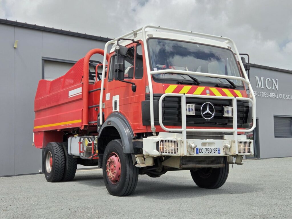Mercedes 1824 AK SK 4x4 camion d'expédition