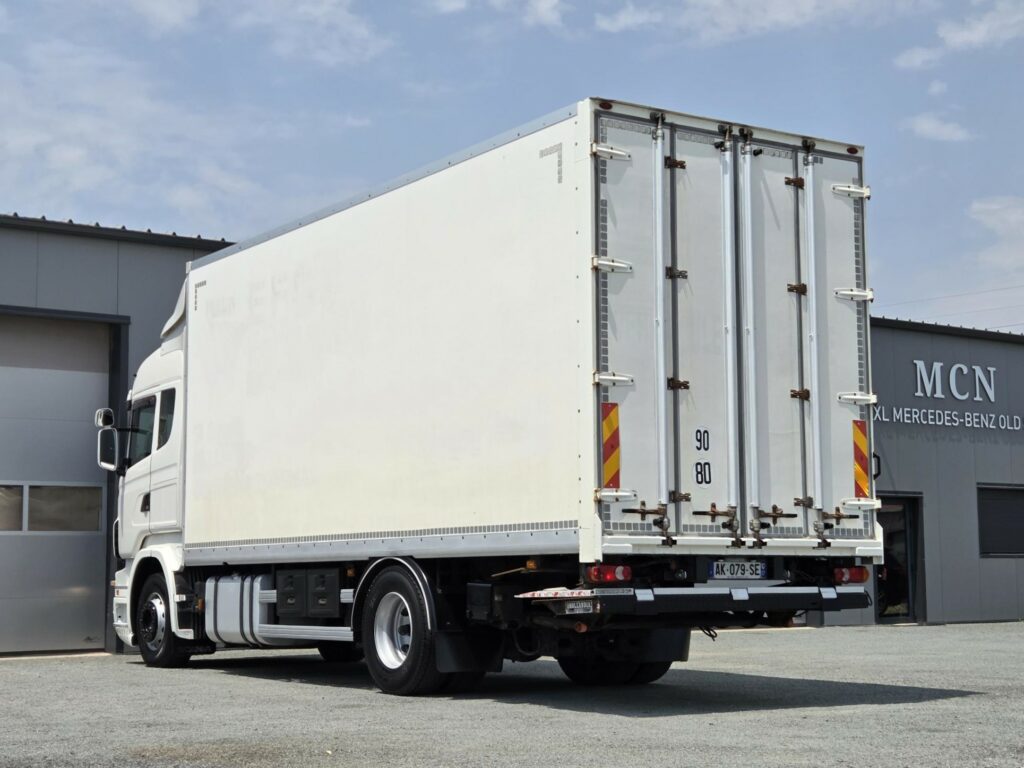 Scania R360 + remorque autoportée SRT