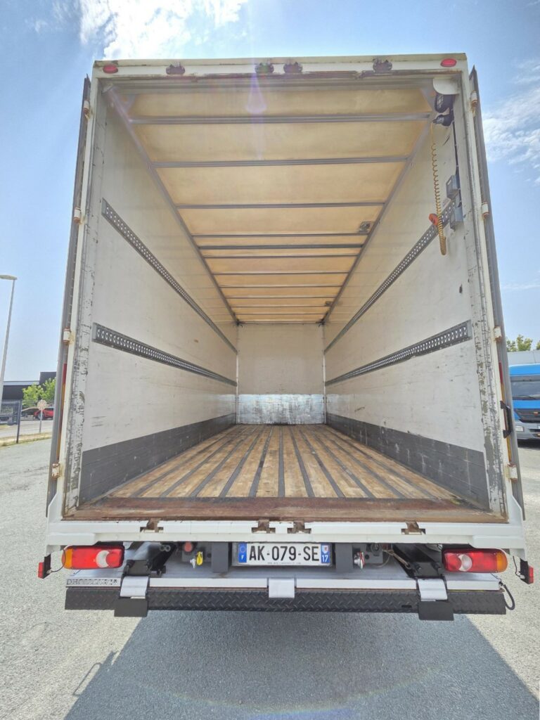 Scania R360 + remorque autoportée SRT